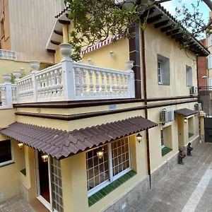 Casa Flores Del Mediterraneo Privatunterkunft Badalona